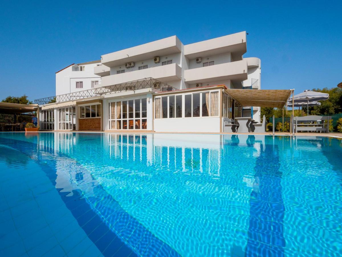 Sun & Sea Hotel Apartments Faliraki Exterior foto